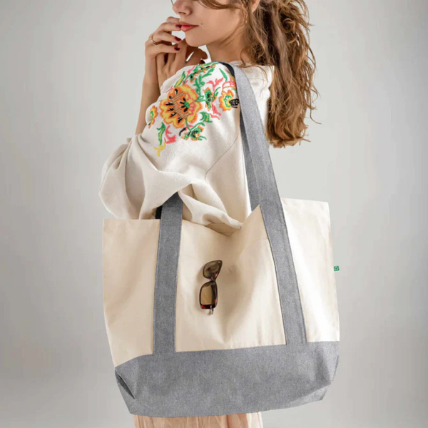 Recycled Iconic Shopping Bag Thumbnail